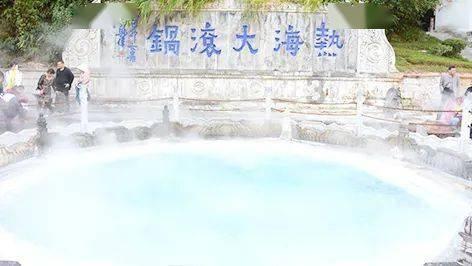 点亮照耀黑夜的灯塔,指引那些写字手抖的人走向光明?