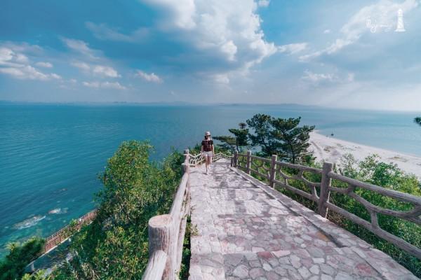 海湾“闪耀开跑” 共享运动乐趣