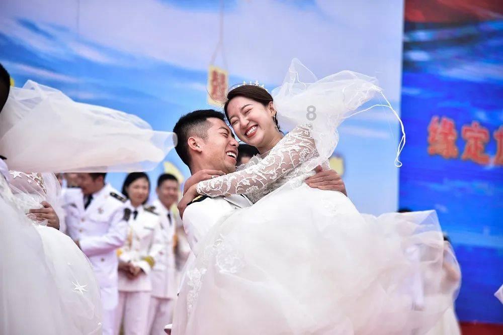 为什么很多女生喜欢穿连体内衣?