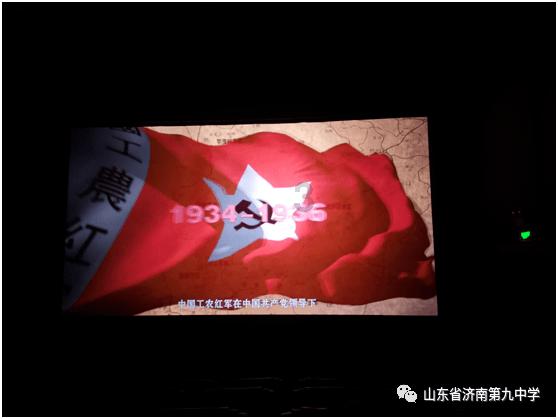 小猫钓鱼游戏龙王版有船