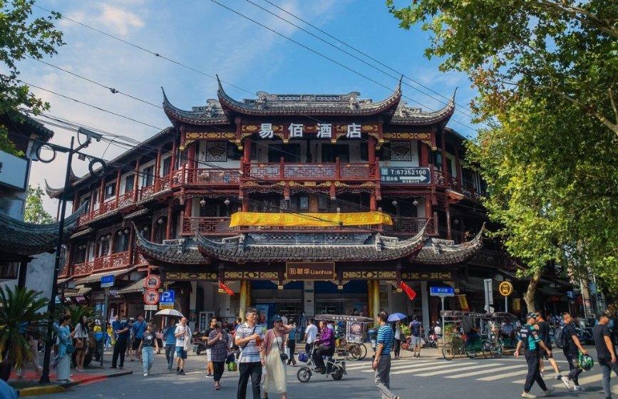 古代一种刑罚，女囚犯宁死都不想受，男囚想要却得花钱，至今仍存