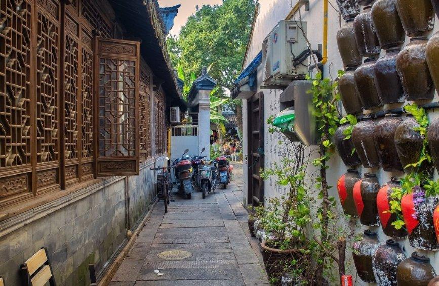 打造“三个课堂”、实现“三个结合”