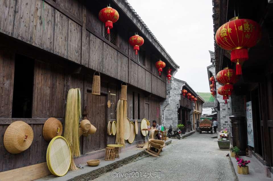有没有一眼看上去就感到 「哇！好乖！」的日常穿搭？游戏画面